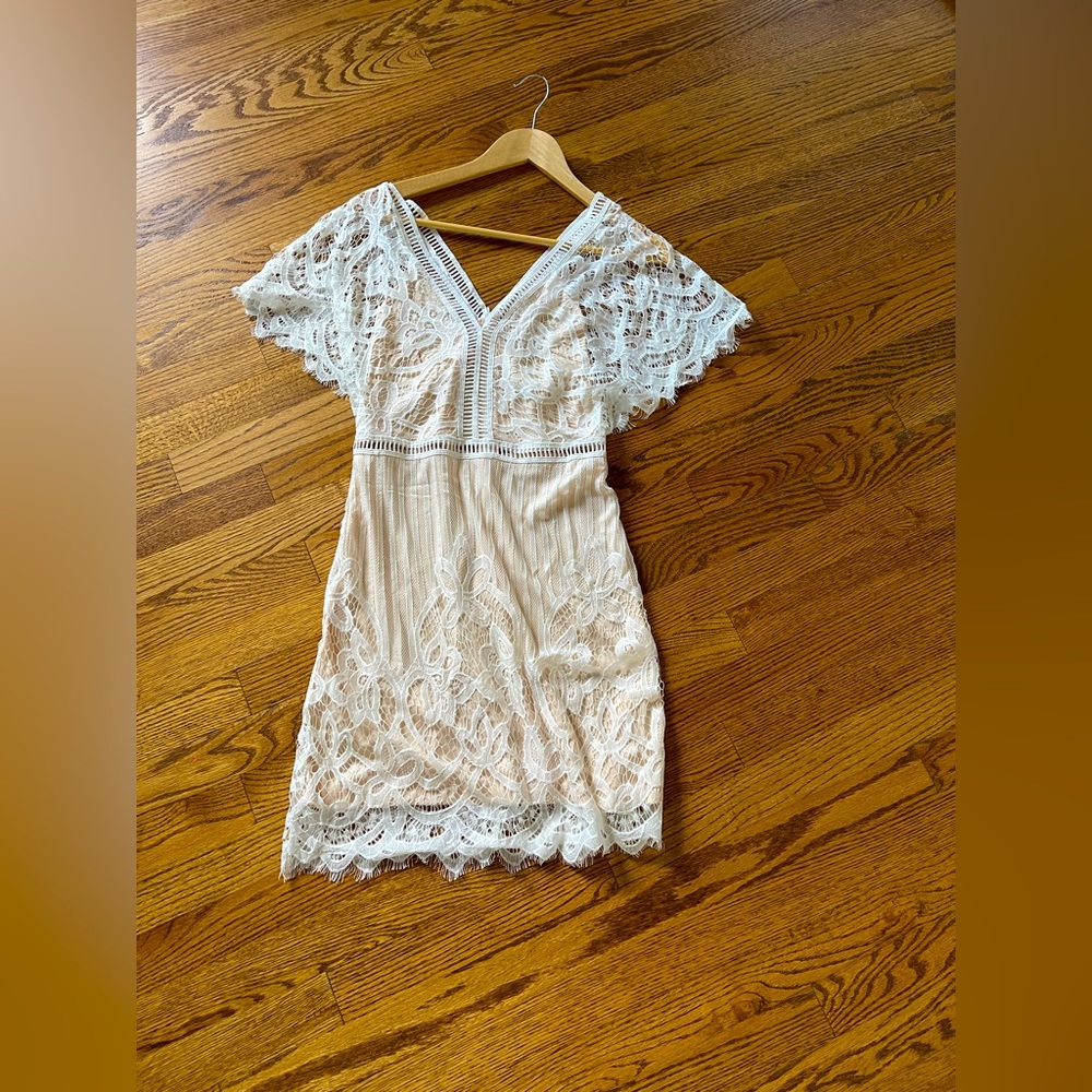 Adorable lace mini